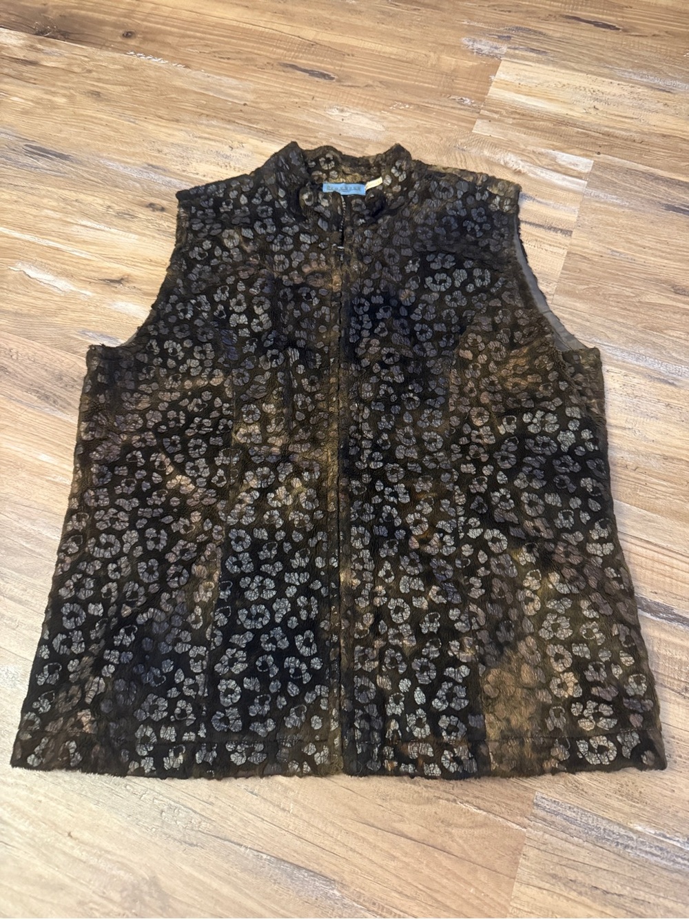 Sleeveless Leopard Print Zip Front Vest
